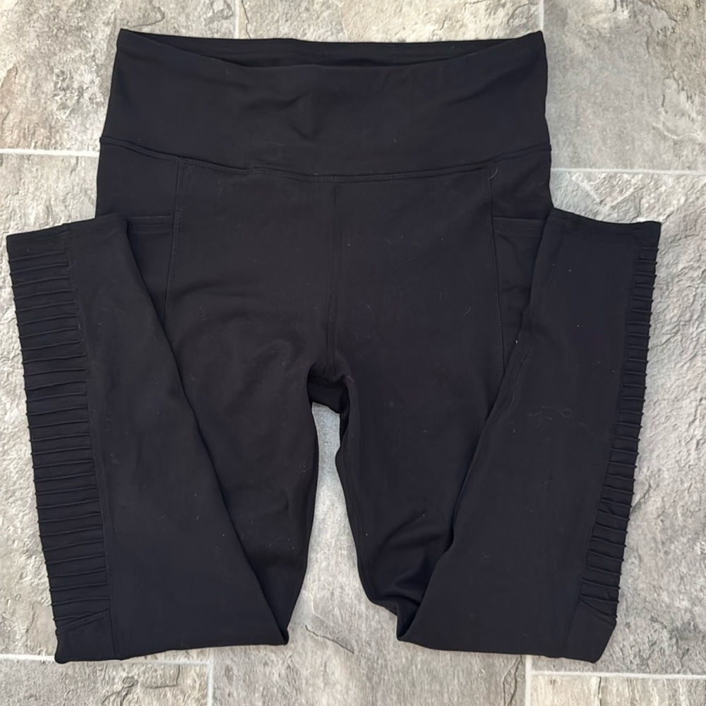 Thread 4 Thought leggings